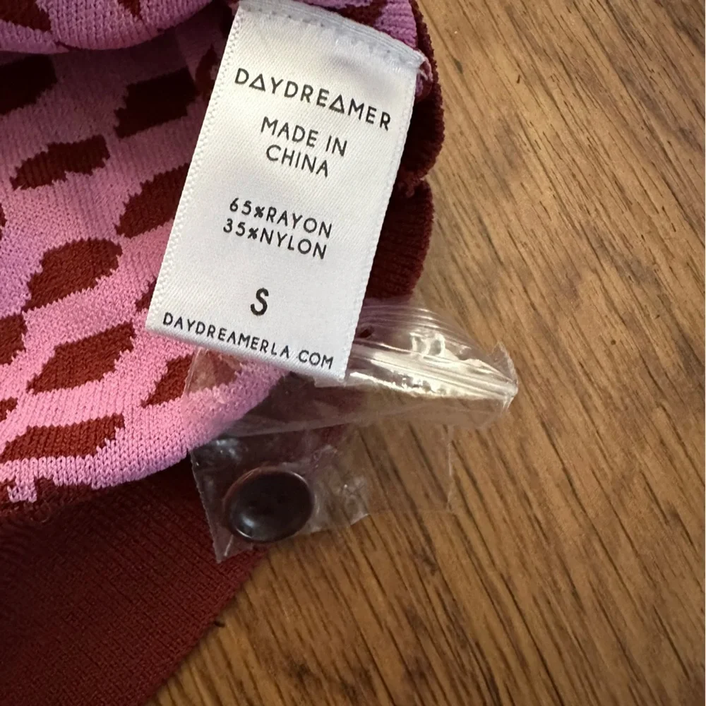 Daydreamer Wave Fitted Cardigan Size Small